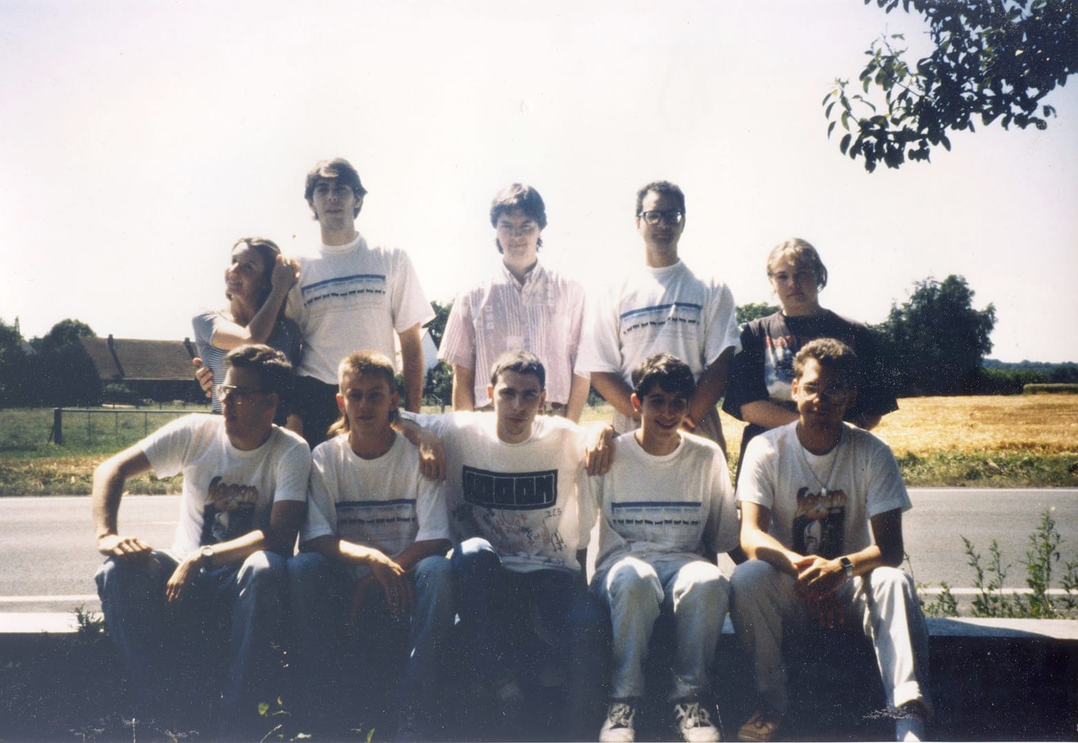 Front row, left to right: Rubi, Fred Crazy, Longshot, Pict, Overflow. Back row: Valerie, Digit, Fefesse, Naminu, Cristele.